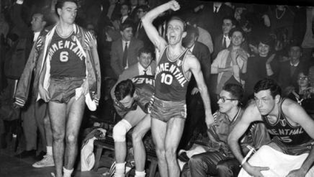 L'esultanza di Riminucci nel 1966